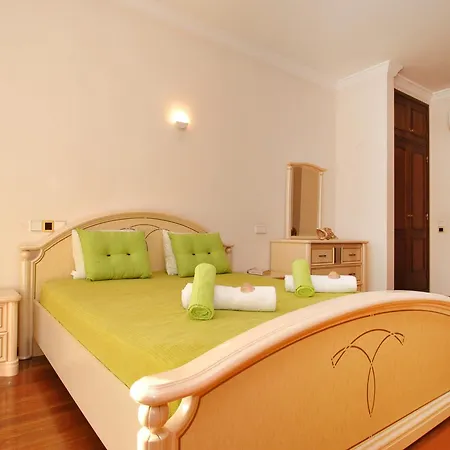 Вилла Villa In Albufeira Near Sea Beach *