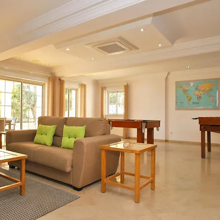 Вилла Villa In Albufeira Near Sea Beach