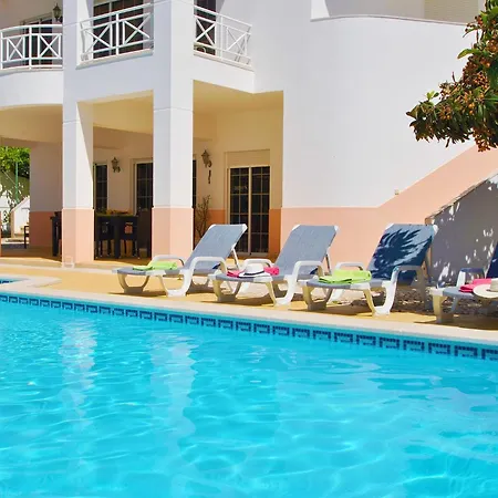 Вилла Villa In Albufeira Near Sea Beach