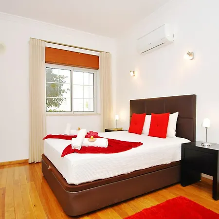 Villa In Albufeira Near Sea Beach Албуфейра