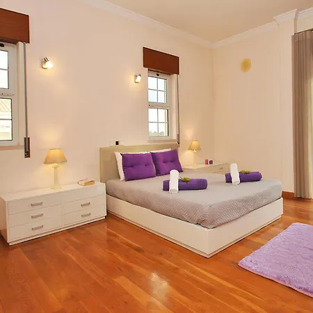 Villa Villa In Albufeira Near Sea Beach Albufeira