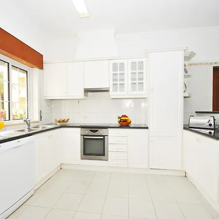 Villa In Albufeira Near Sea Beach Villa *